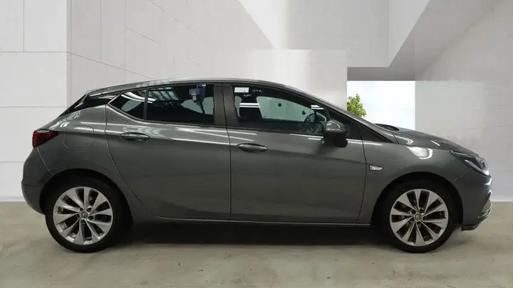 Vauxhall Astra 2018 photo 5