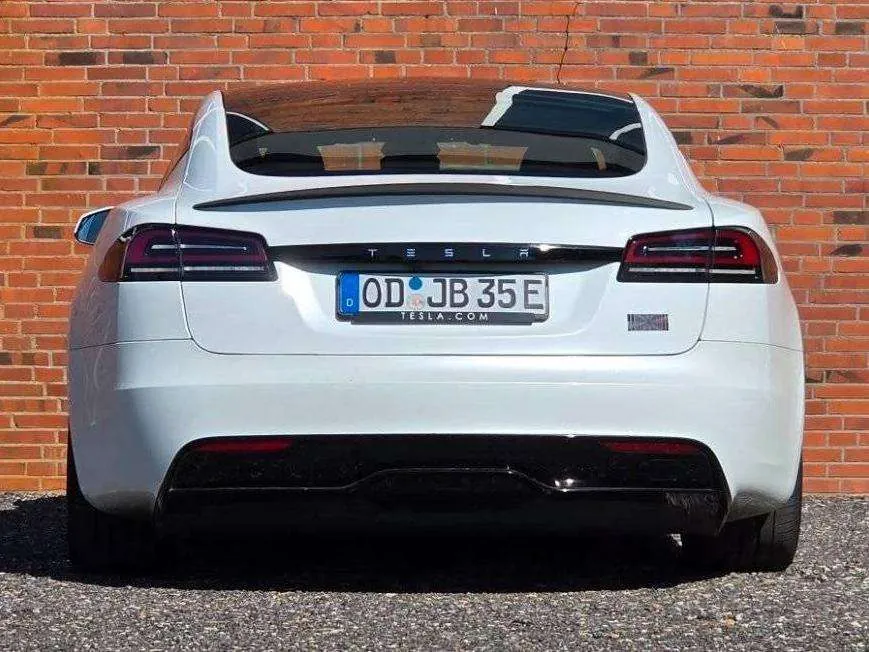 Tesla Model S 2018 photo 2