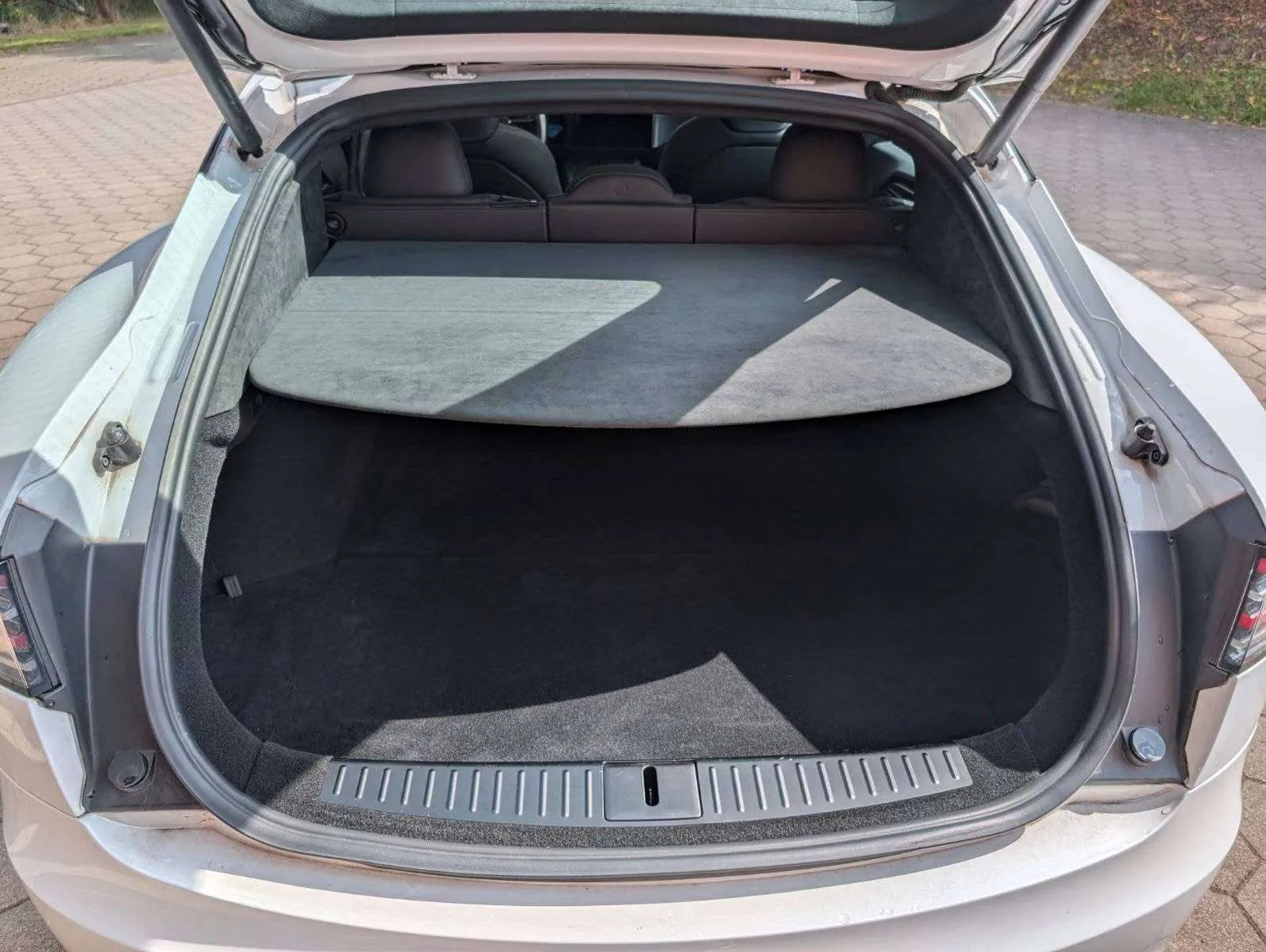 Tesla Model S 2018 photo 4