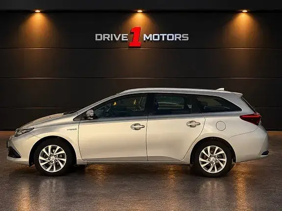 Toyota Auris 2017 photo 5