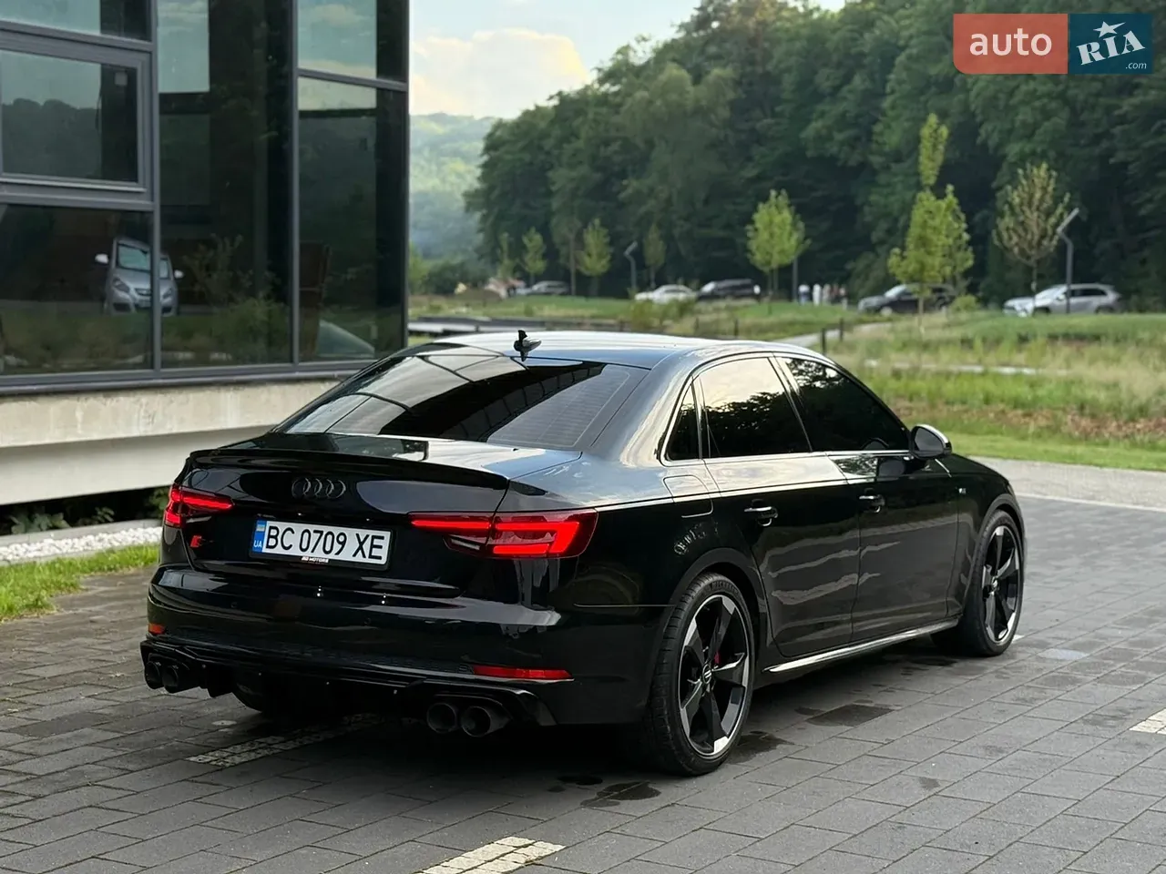 Audi S4