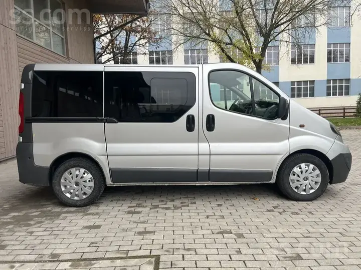 Opel Vivaro 2006 photo 4