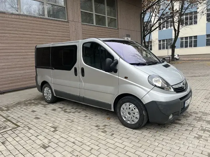 Opel Vivaro 2006 photo 3