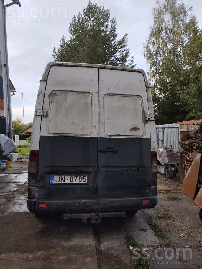 Mercedes-Benz Sprinter 2002 photo 4
