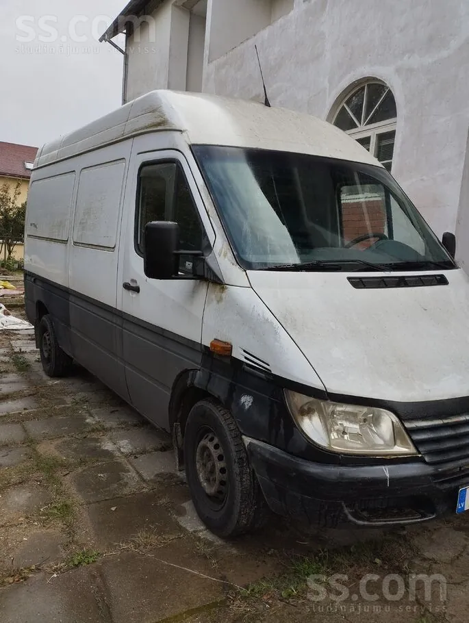 Mercedes-Benz Sprinter 2002 photo 3