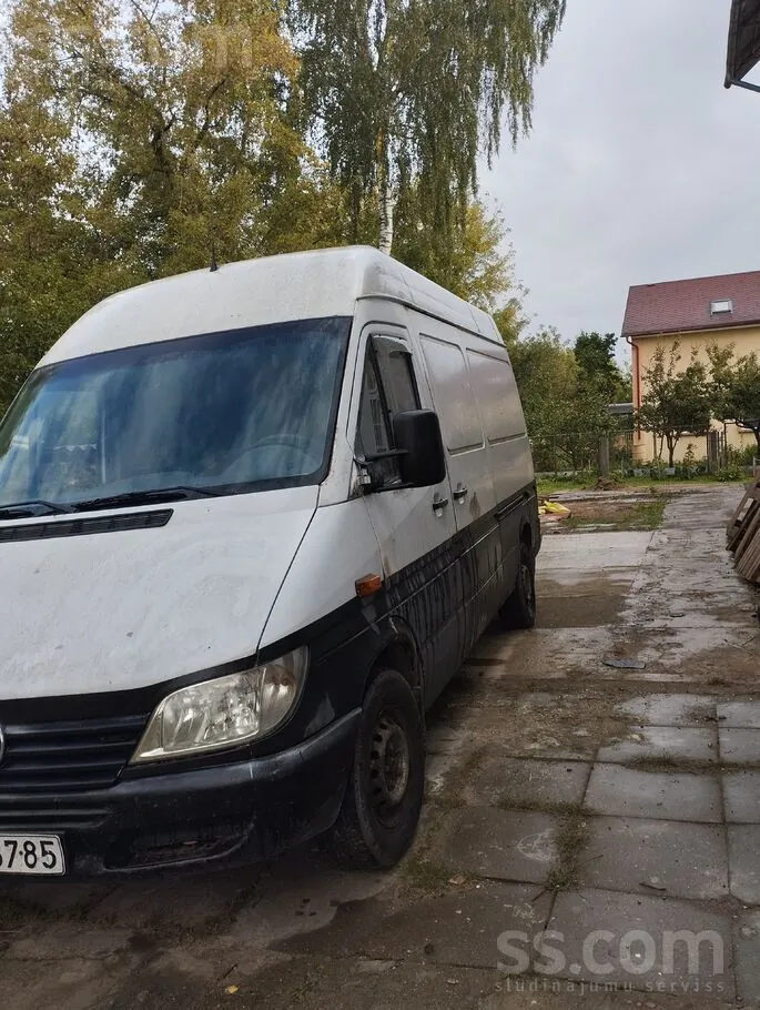 Mercedes-Benz Sprinter 2002 photo 2