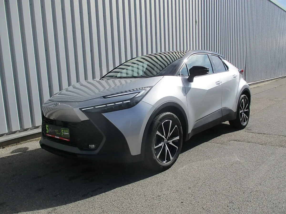 Toyota C-Hr 2024 photo 2