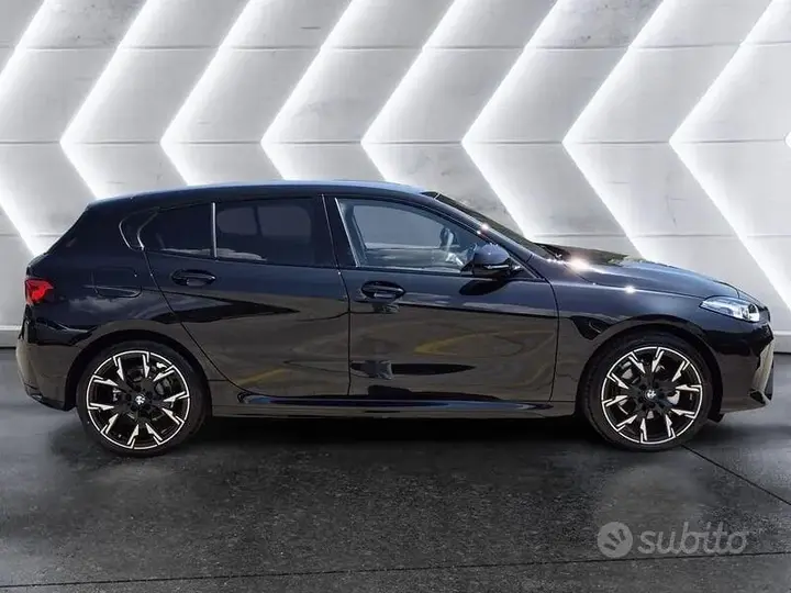 BMW 1 Series 2026 photo 5