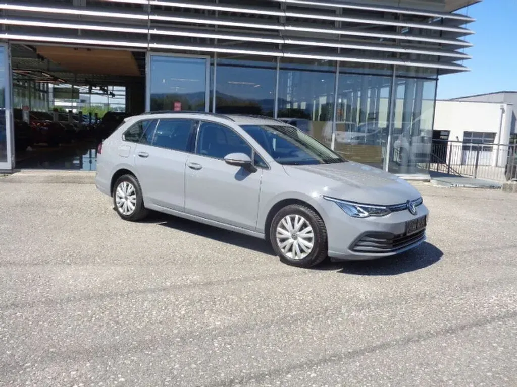 Volkswagen Golf 2024 photo 2