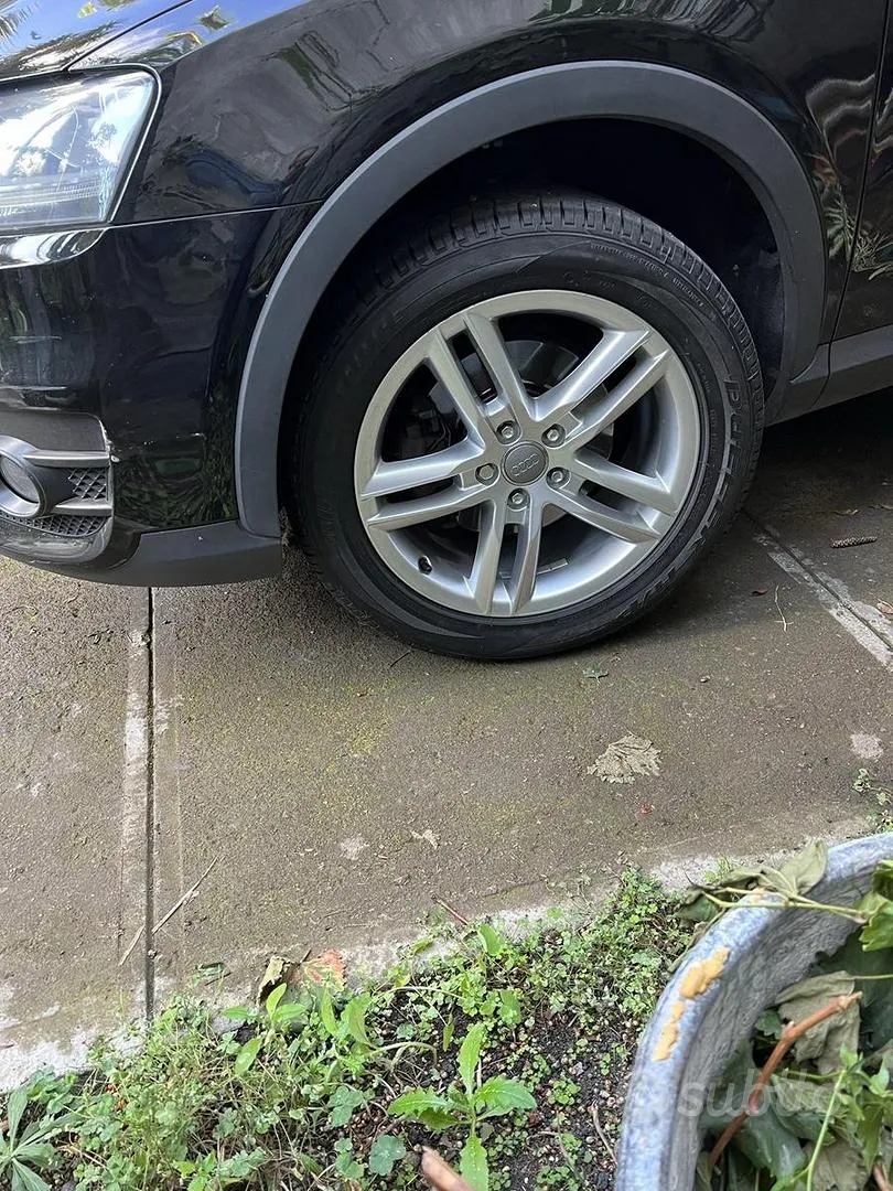Audi Q3 2013 photo 2