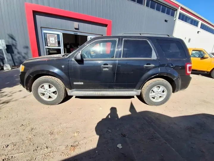 Ford Escape 2008 photo 3