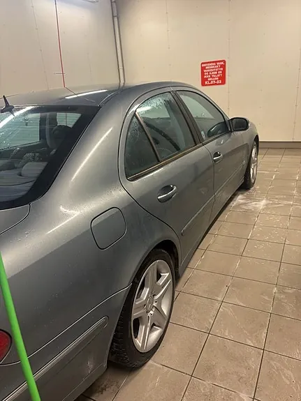 Mercedes-Benz E200 D 2005 photo 2