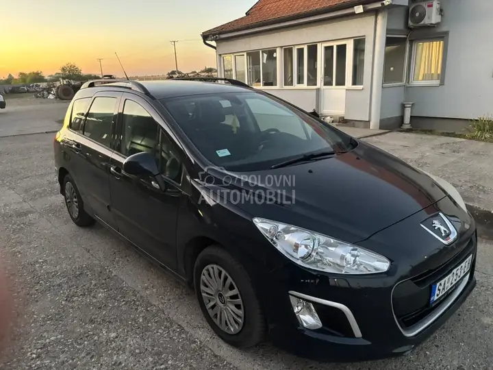 Peugeot 308 2012 photo 3