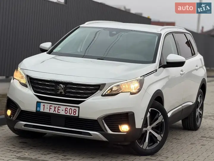 Peugeot 5008 2017 photo 5