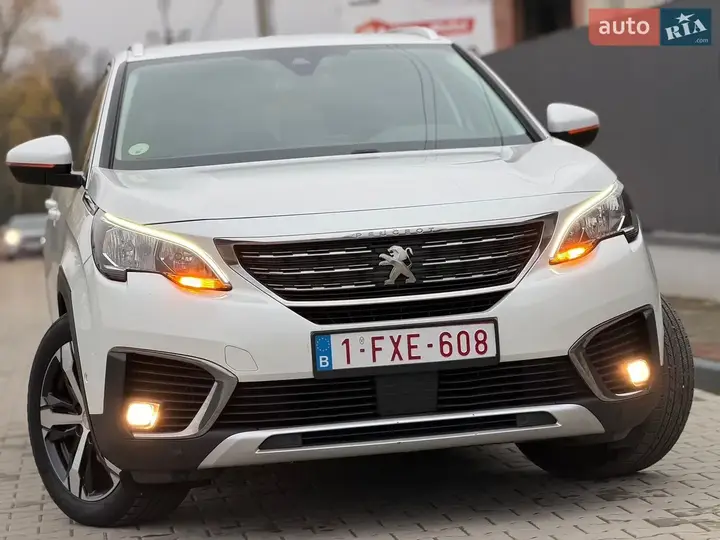 Peugeot 5008 2017 photo 2