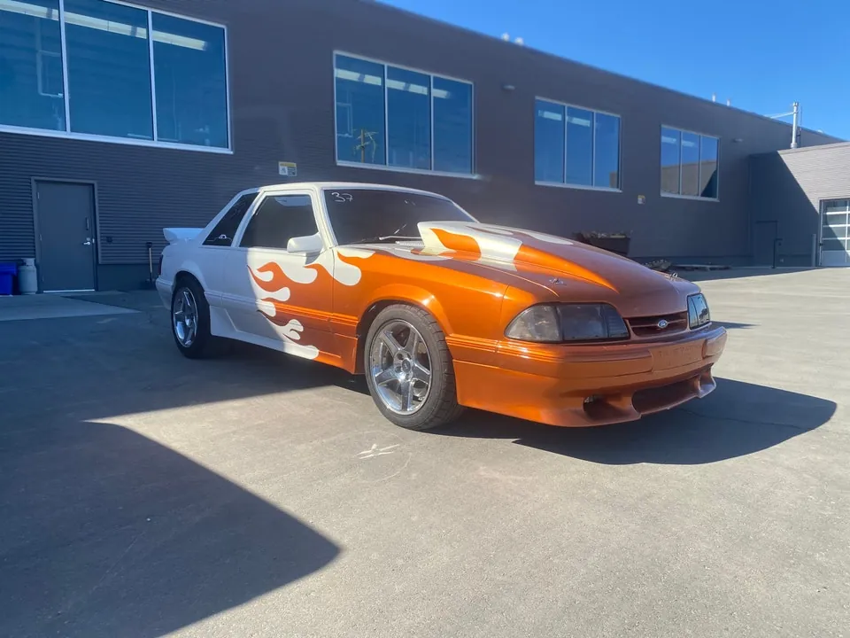 Ford Mustang 1988 photo 4