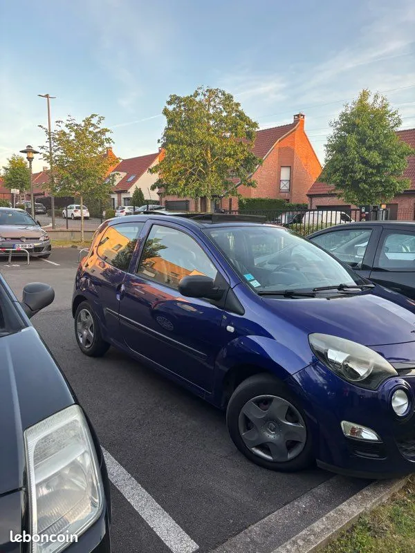 Renault Twingo 2014 photo 3