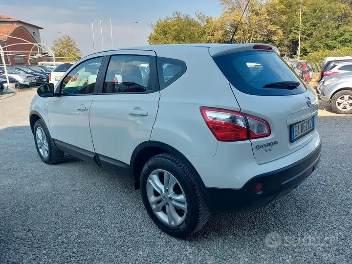 Nissan Qashqai 2010 photo 4