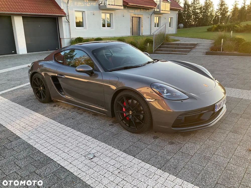 Porsche 718 Cayman
