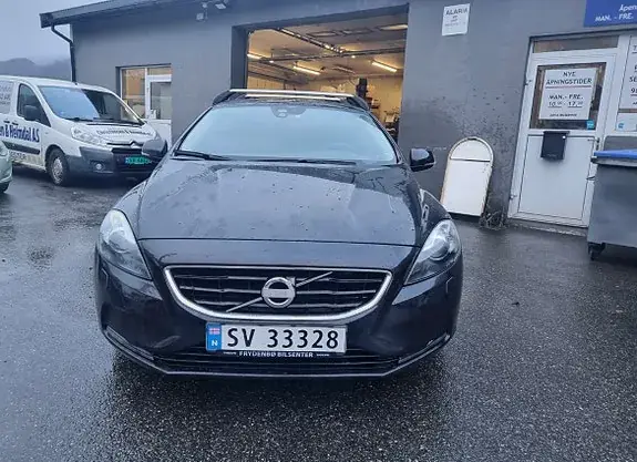 Volvo V40 2013 photo 2