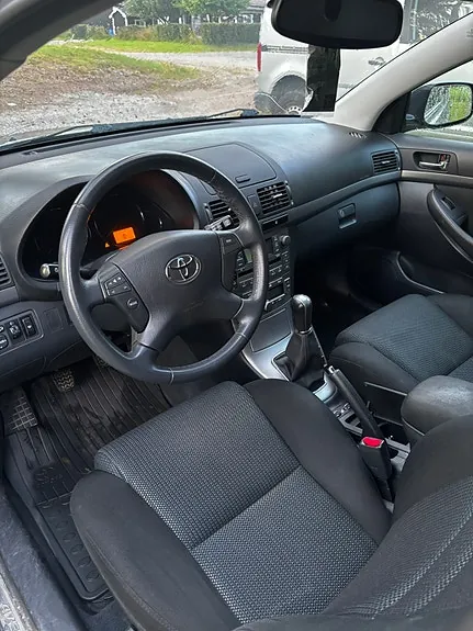 Toyota Avensis 2008 photo 2
