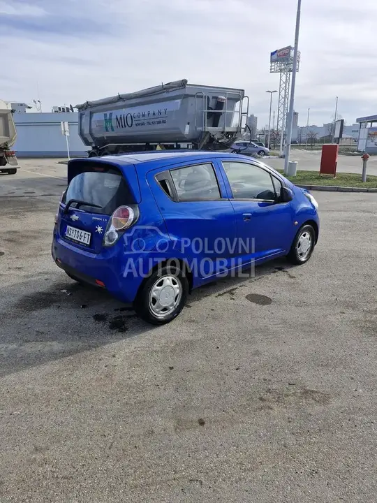 Chevrolet Spark 2010 photo 4