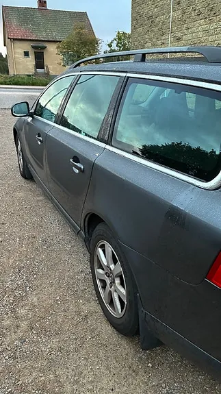 Volvo V70 2012 photo 3