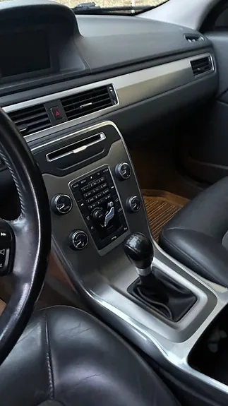 Volvo V70 2012 photo 5