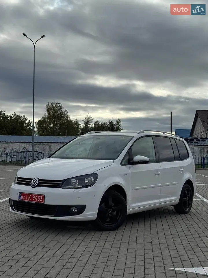 Volkswagen Touran 2013 photo 3
