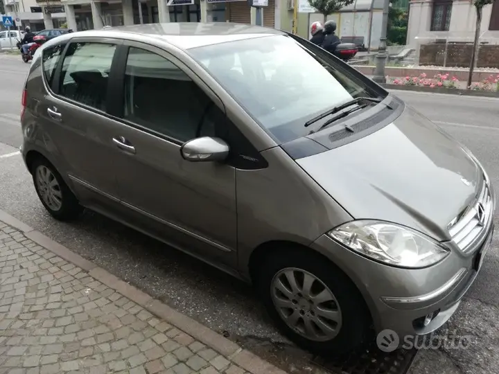 Mercedes-Benz A 180 Cdi 2005 photo 2