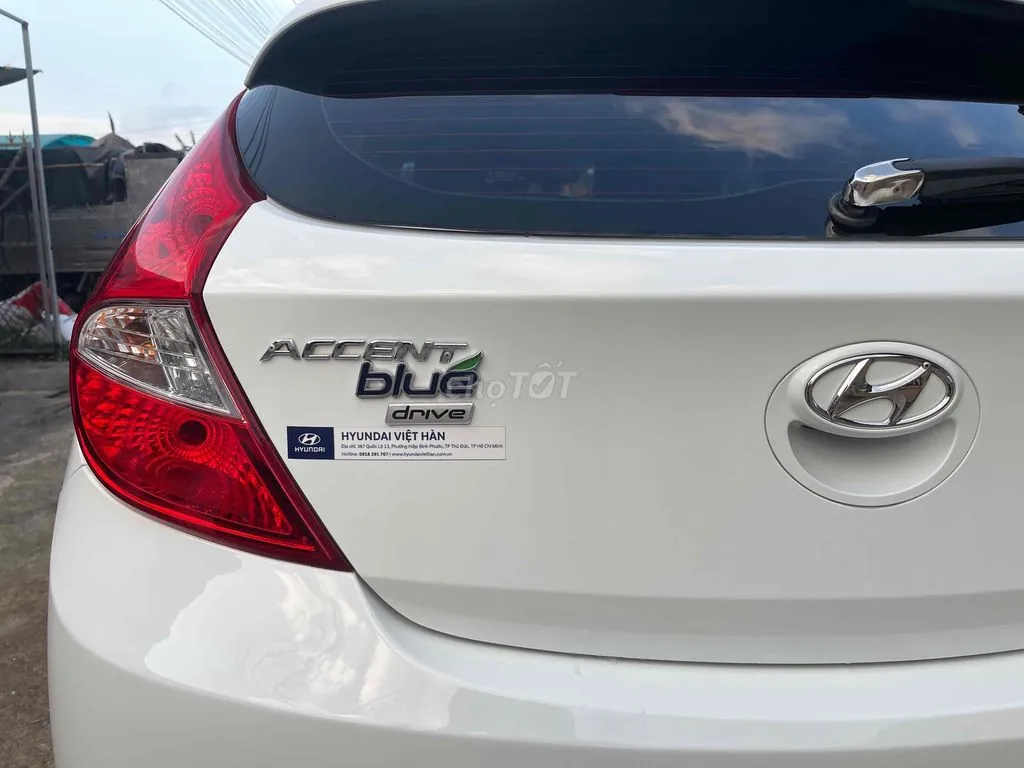 Hyundai Accent 2014 photo 3