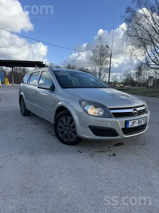 Opel Astra 2006 photo 2