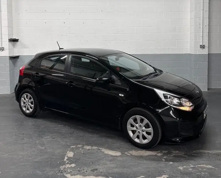 Kia Rio 2015 photo 2