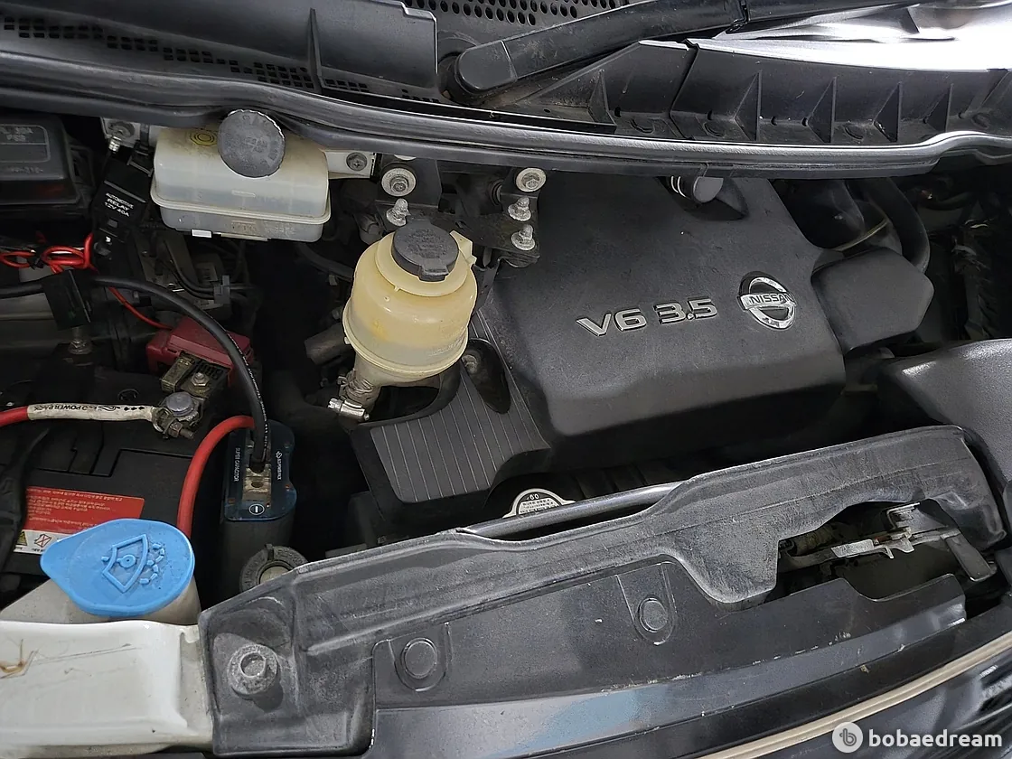 Nissan Elgrand 2004 photo 5