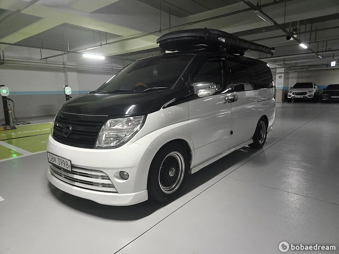 Nissan Elgrand