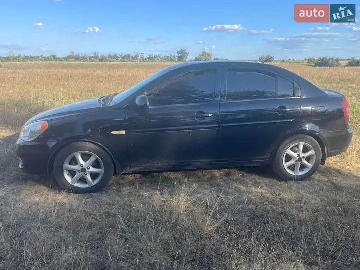 Hyundai Accent 2008 photo 3