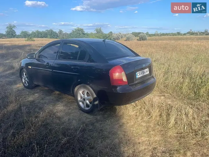 Hyundai Accent 2008 photo 4