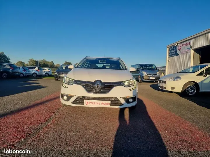 Renault Megane 2020 photo 2