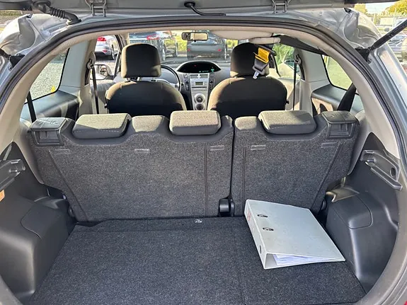 Toyota Yaris 2007 photo 4