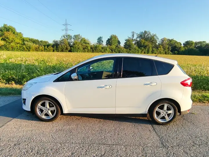 Ford C-Max 2014 photo 2