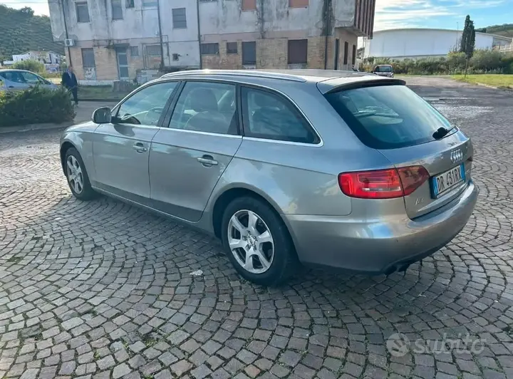 Audi A4 Avant 2008 photo 4