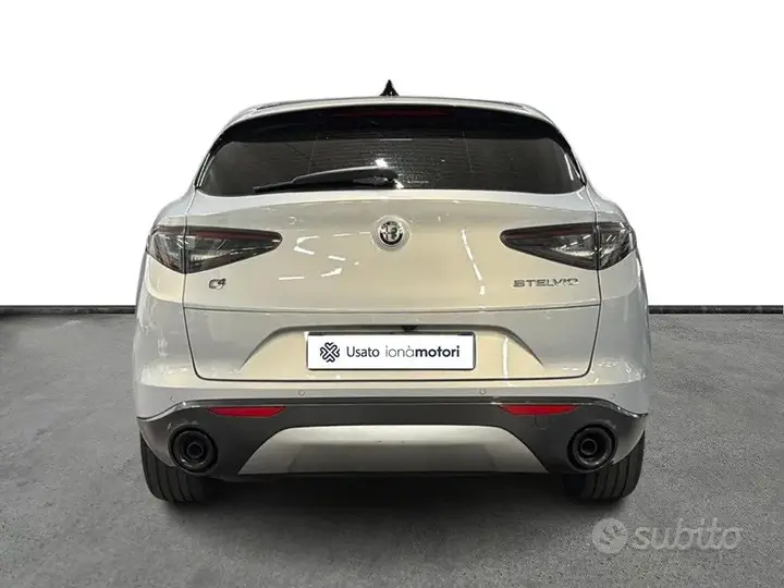 Alfa Romeo Stelvio 2023 photo 5