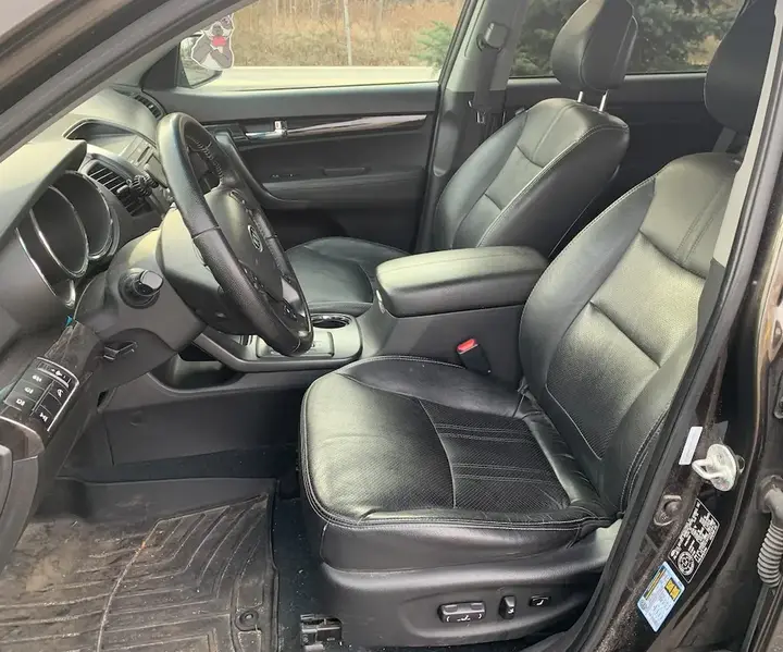 Kia Sorento 2012 photo 4