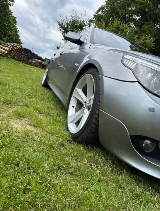 BMW 5 Series 2003 photo 3