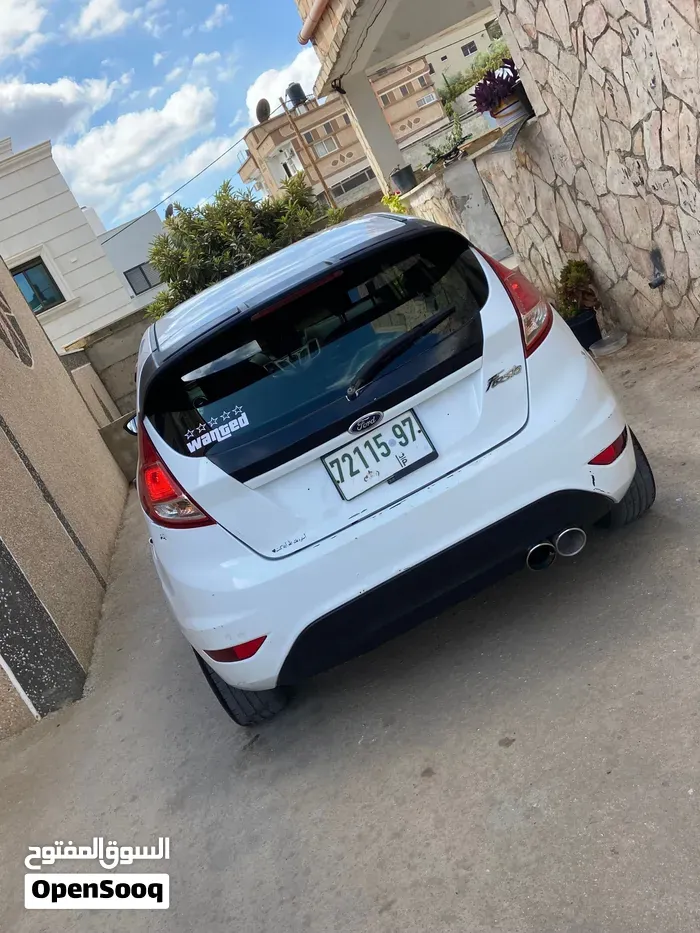 Ford Fiesta 2014 photo 3