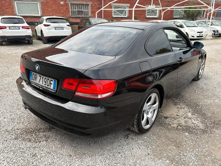 BMW 320 2008 photo 5