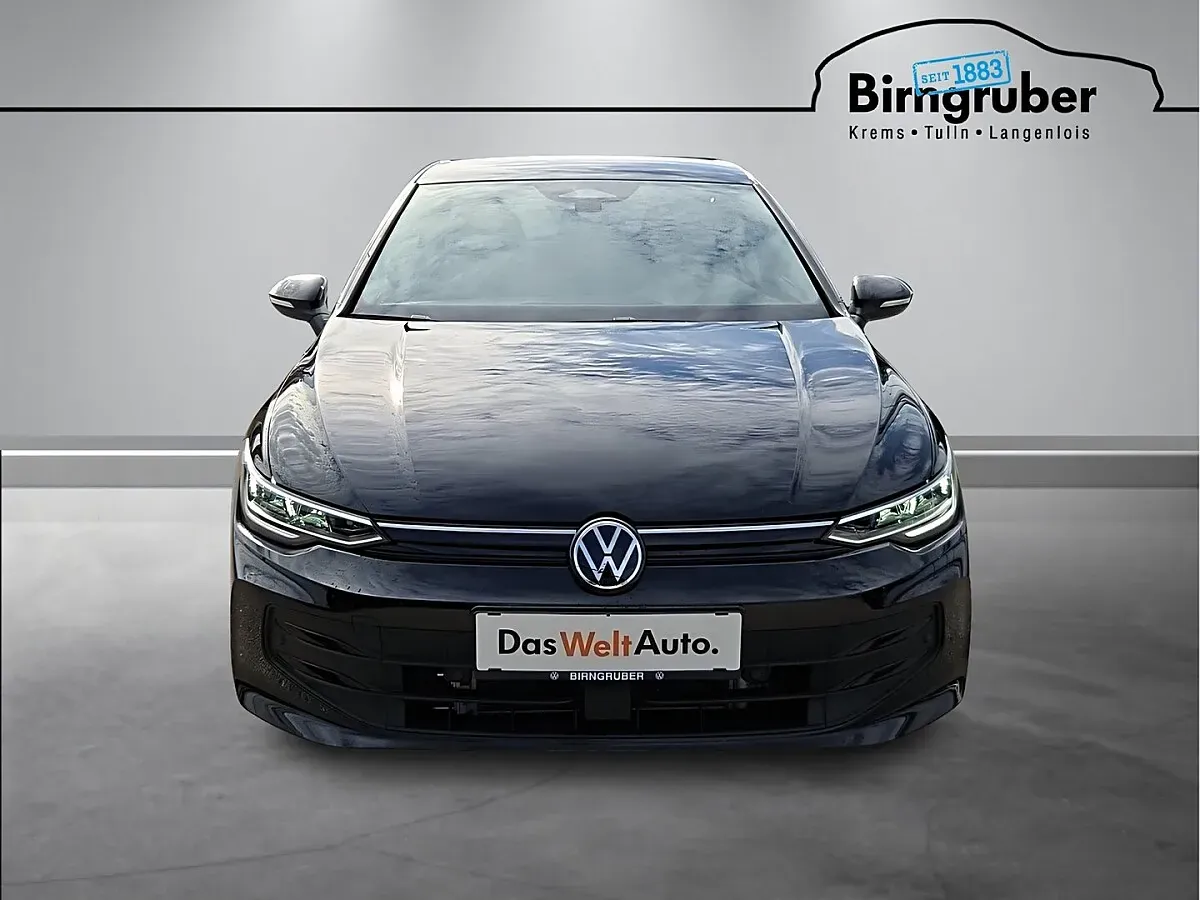 Volkswagen Golf 2026 photo 2