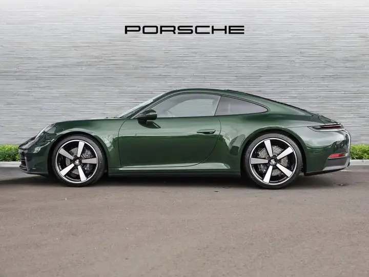 Porsche 911 photo 4