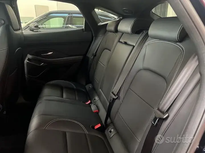 Jaguar E-Pace 2024 photo 5