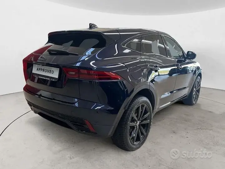 Jaguar E-Pace 2024 photo 2